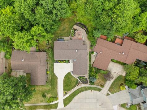 19752 Deer Run Lane Strongsville OH 44149