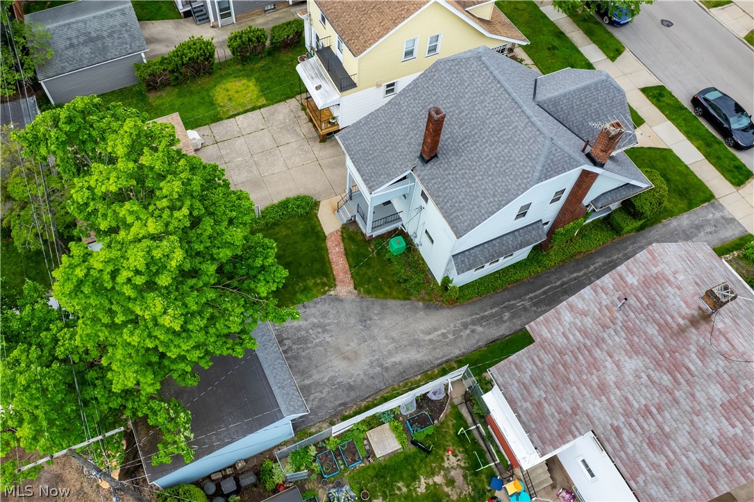 2077 Wyandotte Avenue Lakewood OH 44107