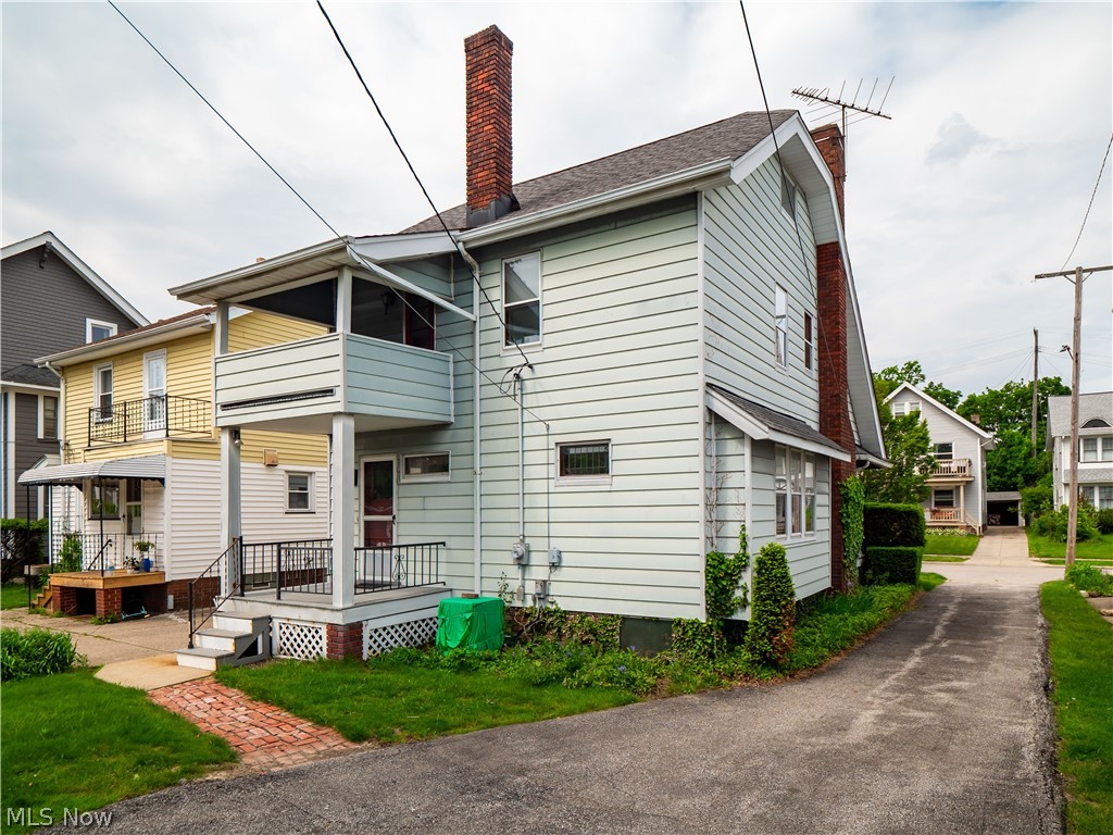 2077 Wyandotte Avenue Lakewood OH 44107