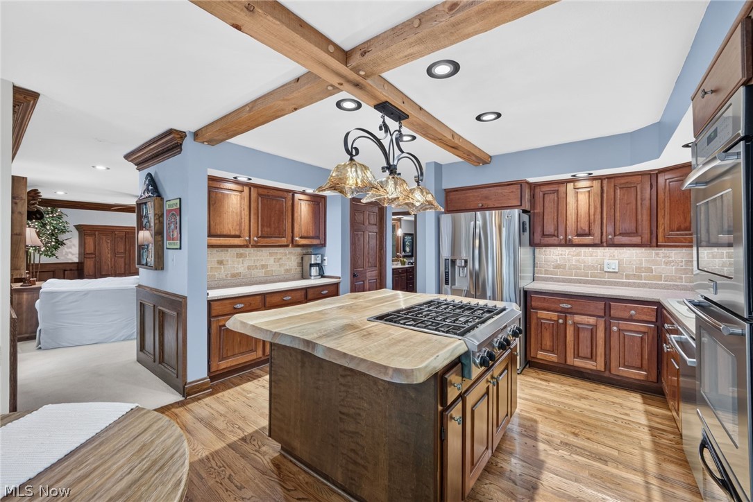 481 Lake Of The Woods Boulevard Akron OH 44333