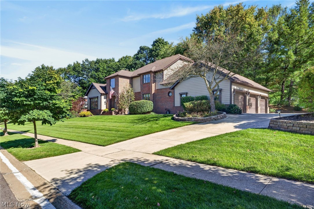 481 Lake Of The Woods Boulevard Akron OH 44333