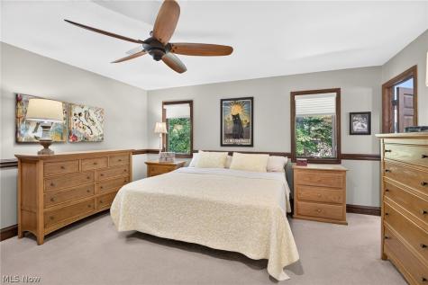 481 Lake Of The Woods Boulevard Akron OH 44333