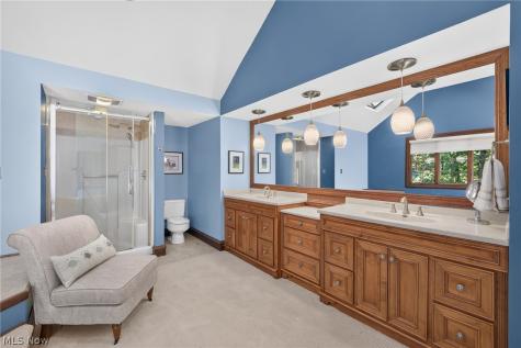 481 Lake Of The Woods Boulevard Akron OH 44333