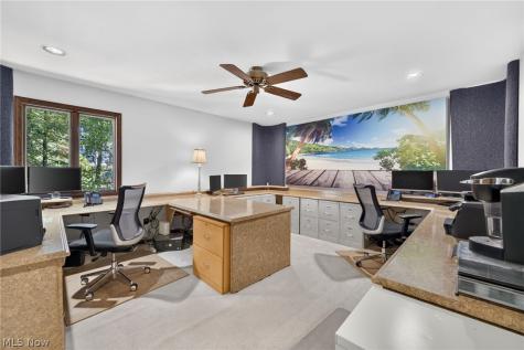 481 Lake Of The Woods Boulevard Akron OH 44333
