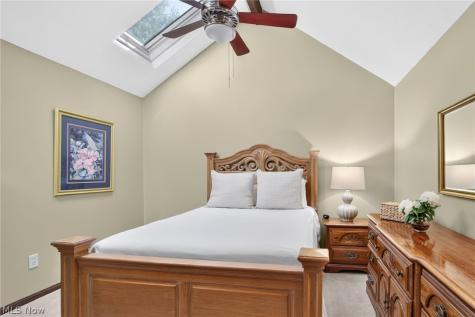 481 Lake Of The Woods Boulevard Akron OH 44333