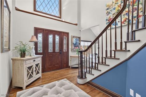481 Lake Of The Woods Boulevard Akron OH 44333