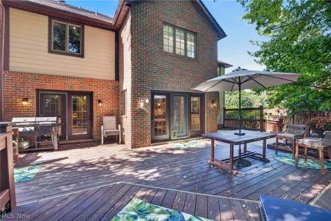 481 Lake Of The Woods Boulevard Akron OH 44333
