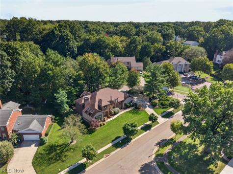 481 Lake Of The Woods Boulevard Akron OH 44333