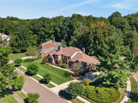 481 Lake Of The Woods Boulevard Akron OH 44333