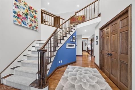 481 Lake Of The Woods Boulevard Akron OH 44333