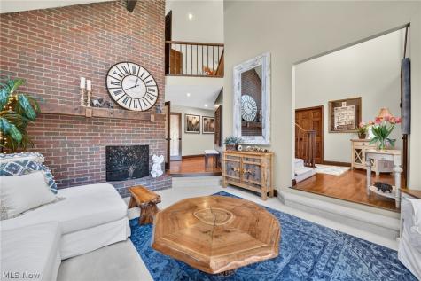 481 Lake Of The Woods Boulevard Akron OH 44333