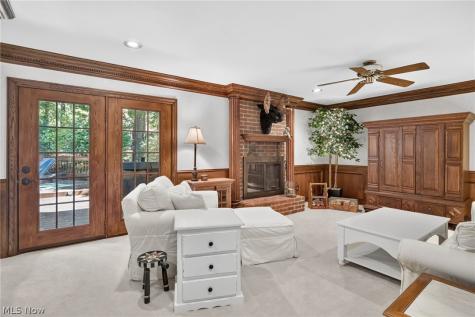 481 Lake Of The Woods Boulevard Akron OH 44333