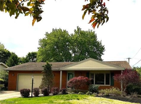 26771 Leenders Lane North Olmsted OH 44070