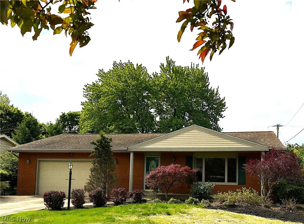26771 Leenders Lane North Olmsted OH 44070