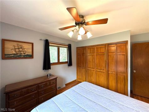 26771 Leenders Lane North Olmsted OH 44070