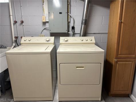 26771 Leenders Lane North Olmsted OH 44070