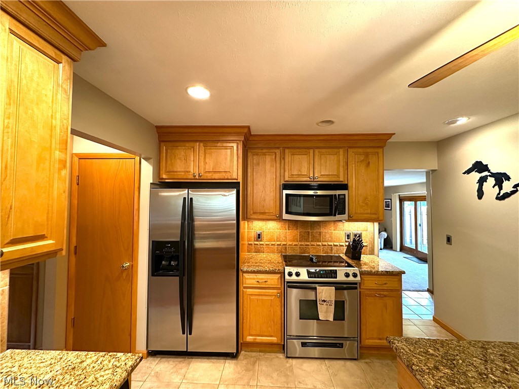 26771 Leenders Lane North Olmsted OH 44070