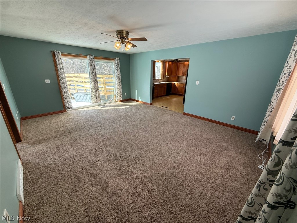 6784 Old Zoarville Road NE Zoarville OH 44656