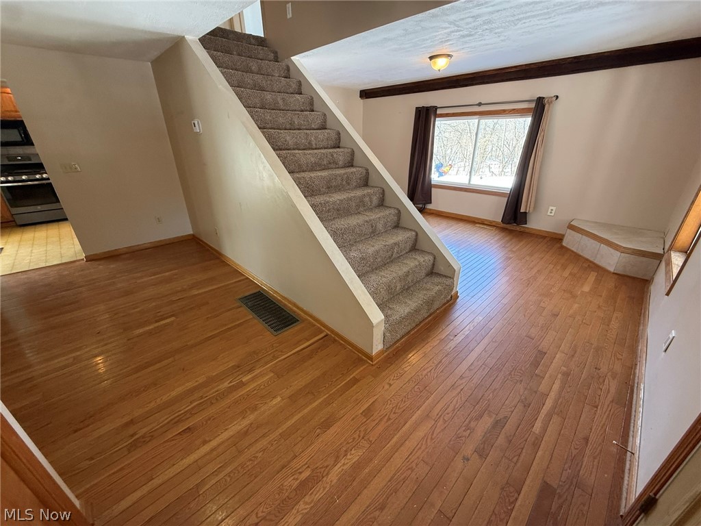 6784 Old Zoarville Road NE Zoarville OH 44656