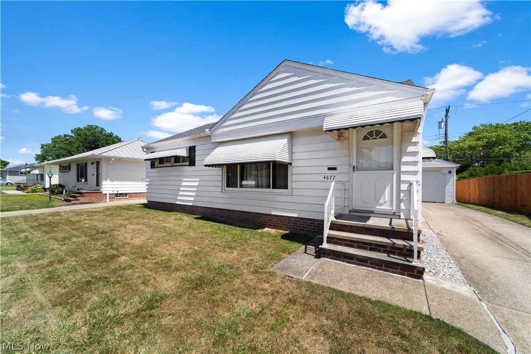 4677 Southwood Drive Brooklyn OH 44144