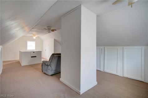 4387 W 56th Street Cleveland OH 44144