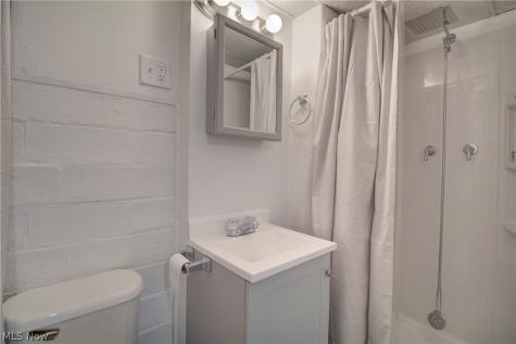 4387 W 56th Street Cleveland OH 44144