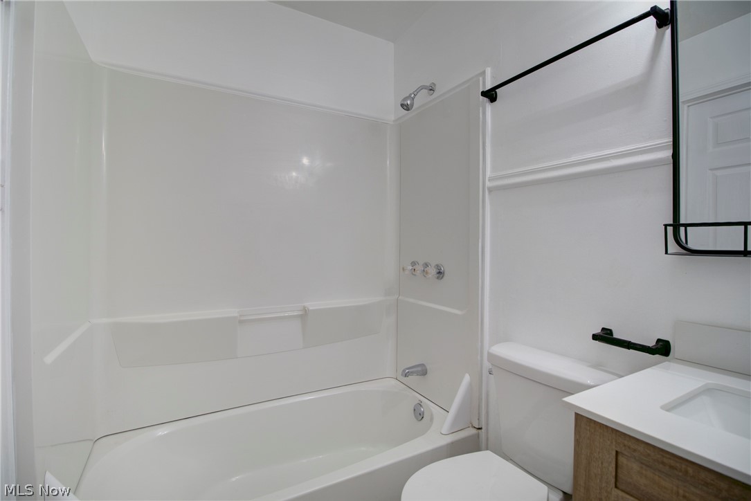 4387 W 56th Street Cleveland OH 44144