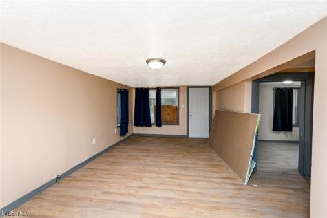 916 Abington Road Akron OH 44312