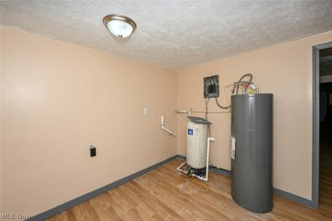 916 Abington Road Akron OH 44312