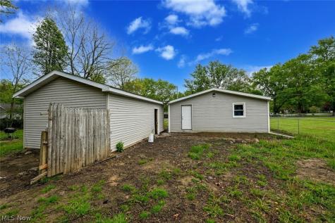 916 Abington Road Akron OH 44312