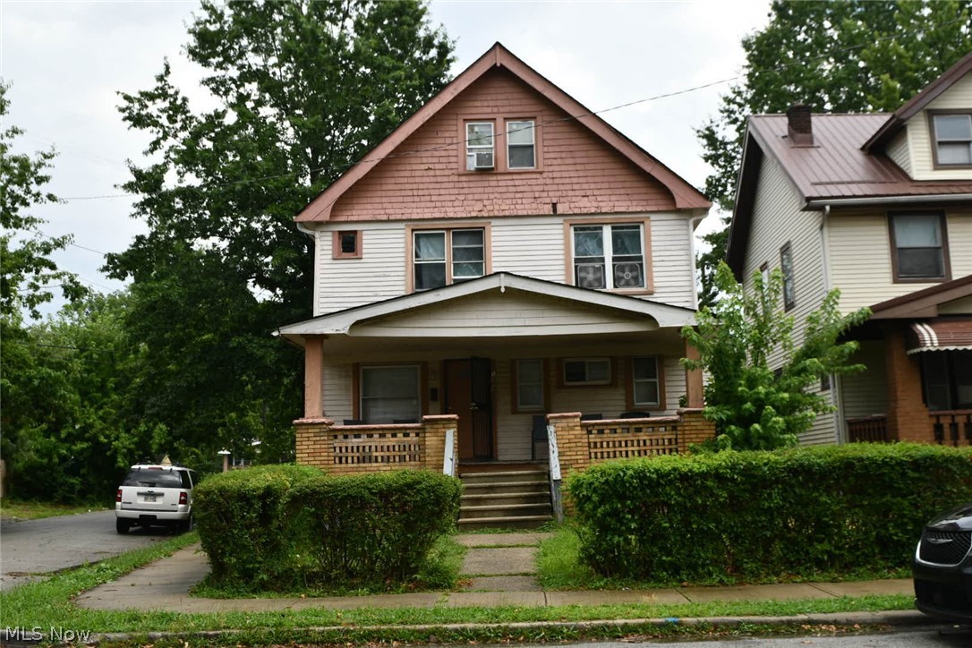 1319 Elwood Road East Cleveland OH 44112