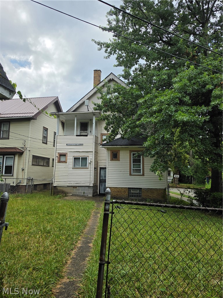 1319 Elwood Road East Cleveland OH 44112