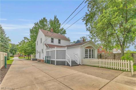6896 Parma Park Boulevard Parma Heights OH 44130