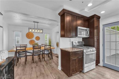 6896 Parma Park Boulevard Parma Heights OH 44130