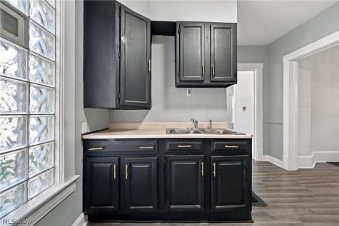 3779 W 34th Street Cleveland OH 44109