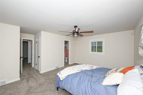 3021 Fulton Drive NW Canton OH 44718