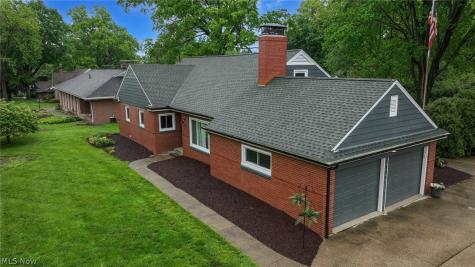 3021 Fulton Drive NW Canton OH 44718