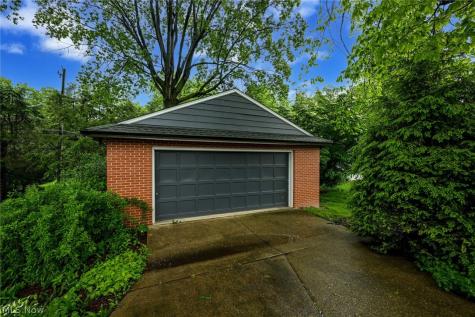 3021 Fulton Drive NW Canton OH 44718