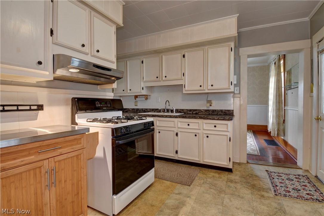 442 Main Street W Beach City OH 44608