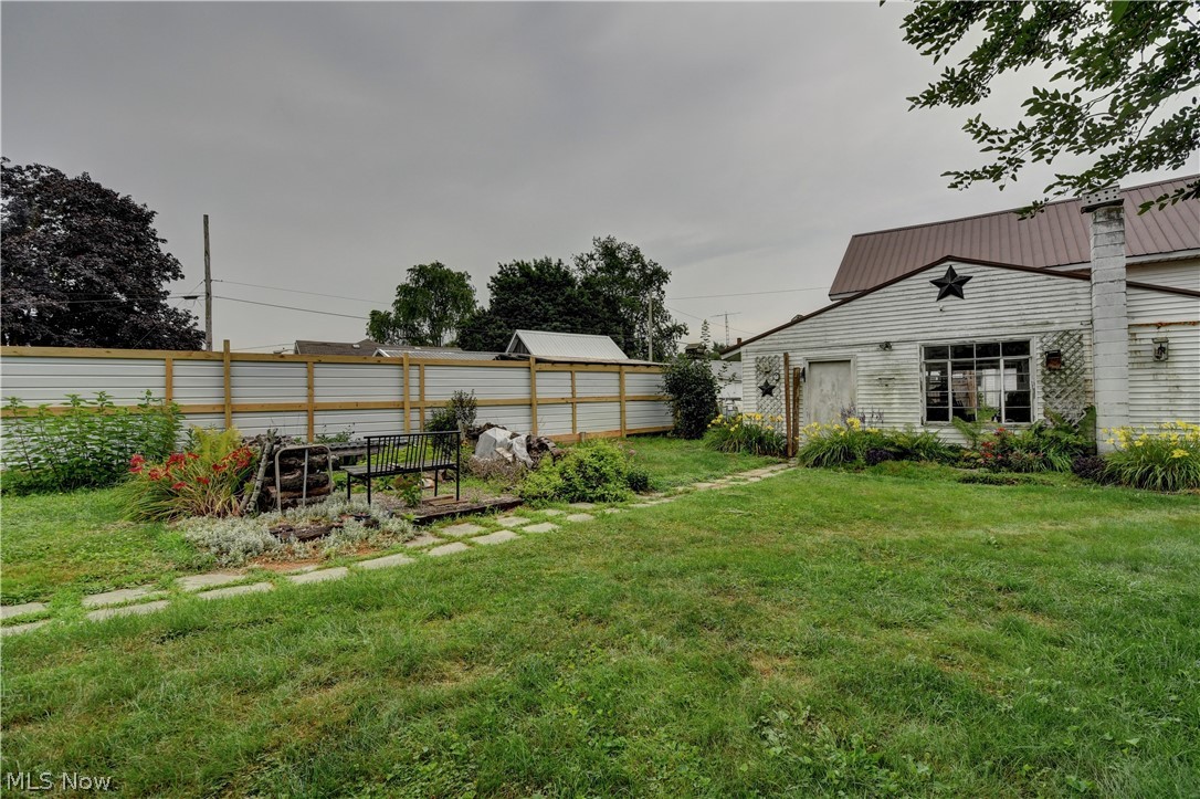 442 Main Street W Beach City OH 44608