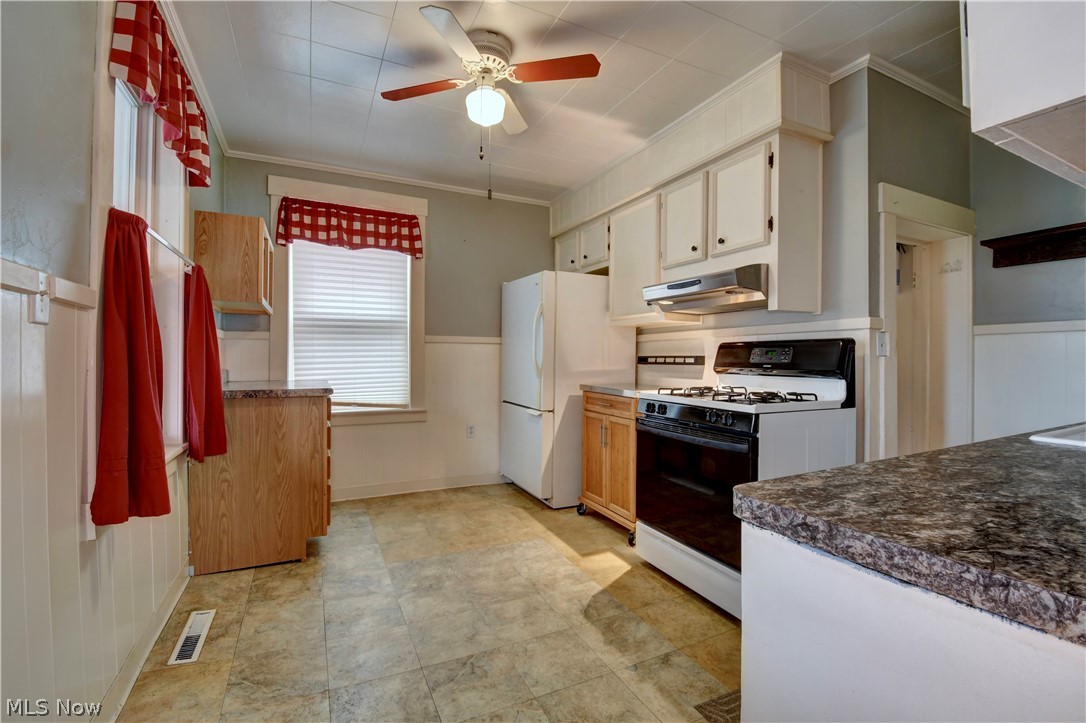 442 Main Street W Beach City OH 44608