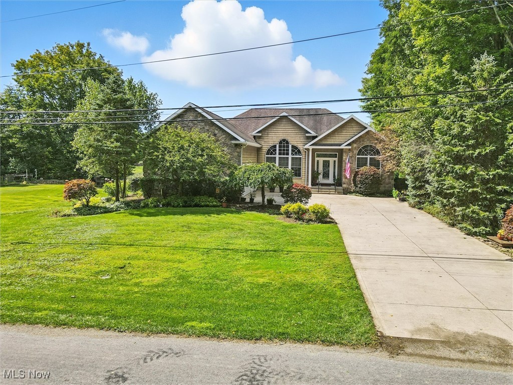 1437 Lake Vue Drive Roaming Shores OH 44085