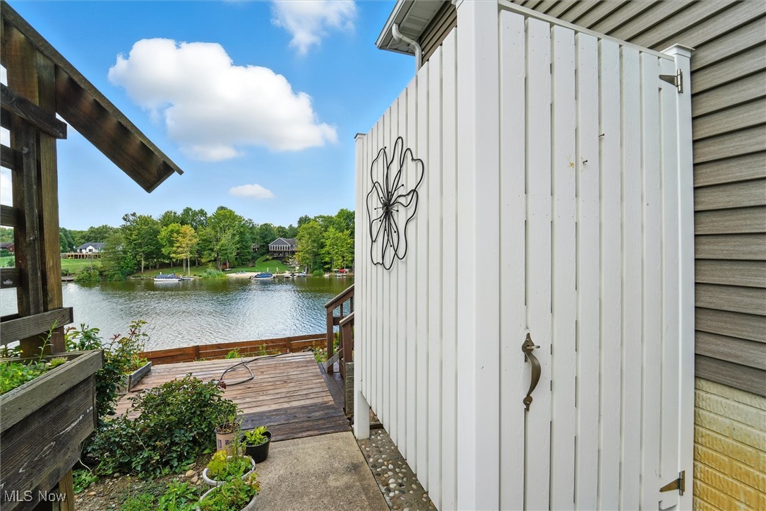 1437 Lake Vue Drive Roaming Shores OH 44085