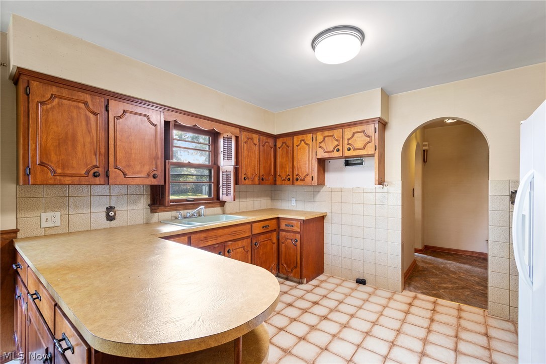 114 7th Street NE Barberton OH 44203