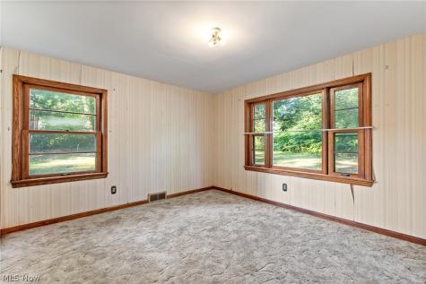114 7th Street NE Barberton OH 44203