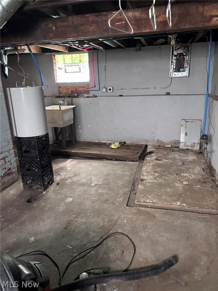 3587 W 67th Street Cleveland OH 44102