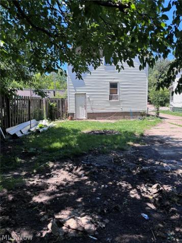 3587 W 67th Street Cleveland OH 44102