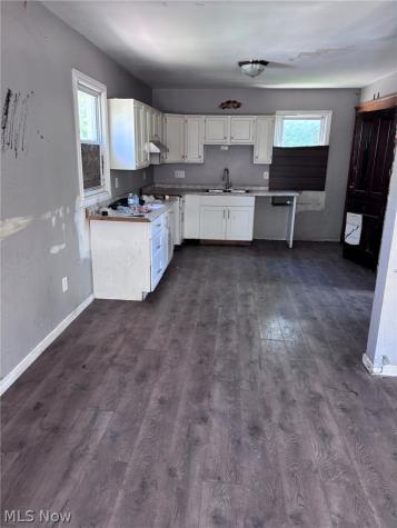 3587 W 67th Street Cleveland OH 44102