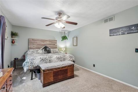 4525 Wood Thrush Drive Parma OH 44134