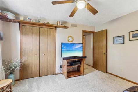 4525 Wood Thrush Drive Parma OH 44134